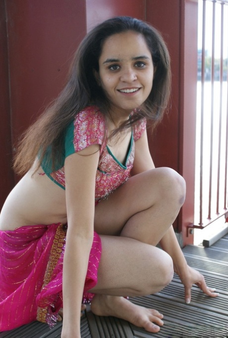 Jasmine Mathur naked model picture