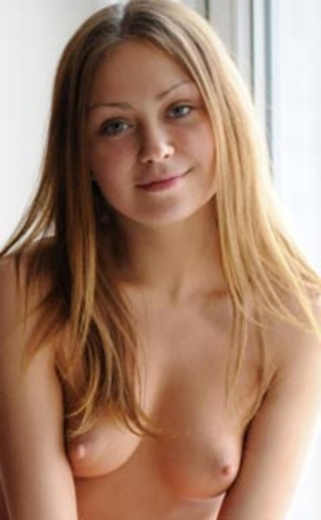 blonde teen 18+ sexy nudes img