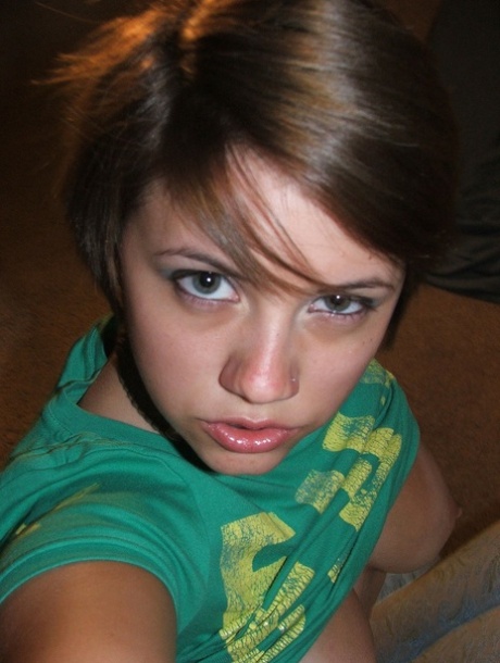 short hair brunette teen perfect pics