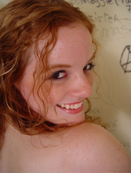 juicy ginger sexy naked picture